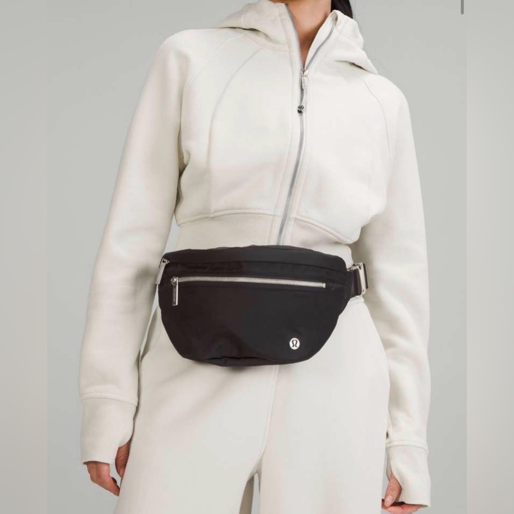 Lululemon City Adventurer Belt Bag 2.5L Black 
Brand NEW sealed package